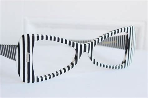 60s Mod Frames 1960 S Striped Eyeglass Black And White Vertical Thick Horn Rim Frame 50 24 Sro