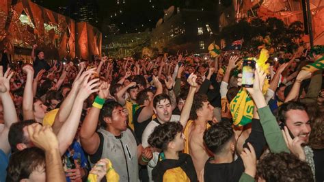 World Cup In Qatar Australian Socceroos Fans In Federation Square Go Viral After Epic
