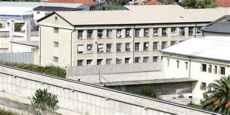 Daniele sebastiani president of pescara calcio during the serie. CARCERE PESCARA, DETENUTO APPICCA FUOCO: AGENTI IN ...