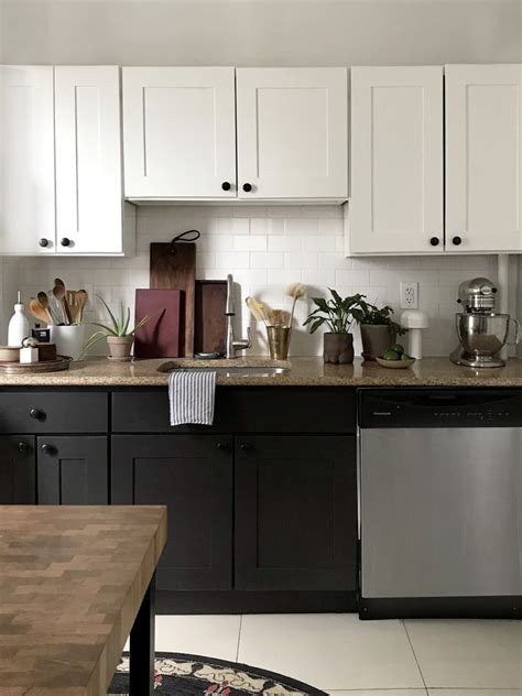 Best paint for wood kitchen cabinets. How to Paint Wooden Kitchen Cabinets Step-by-Step