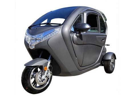 Enclosed 50 Ah Battery Passenger Electric Tricycle