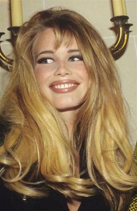 90s Makeup Look Makeup Looks Hair Issues 90s Supermodel Blonde Model Claudia Schiffer Body