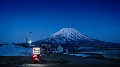 1600x900 Vending Machine Japan Mount Fuji 4k 1600x900 Resolution Hd 4k