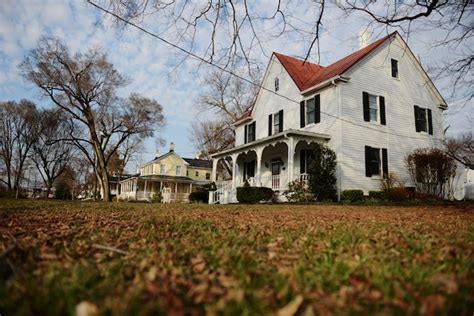 Where We Live Poolesville On The Bumpy Road Forward The Washington Post