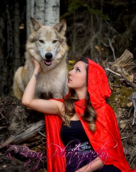 Pin On Photo Shoot With Wolf Female