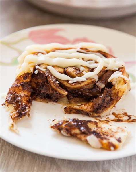 It's like sugar cookies and cinnamon rolls got together and had the most glorious of all babies: 10 Best Cinnamon Roll Glaze without Cream Cheese Recipes