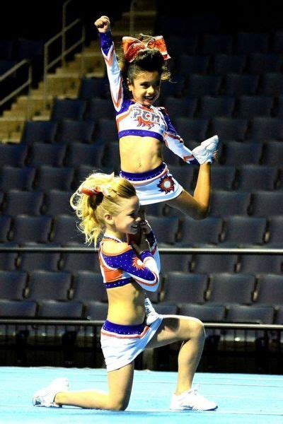 The 25 Best Easy Cheerleading Peewee Cheerleading Youth Cheerleading