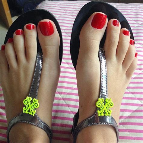 Pin On Red Pedicures Is Strong For Kicking