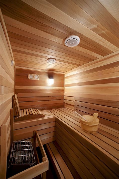 If you want to build an indoor or outdoor sauna, we've got you covered. Nice 48 Wonderful Home Sauna Design Ideas | Sauna design, Indoor sauna, Basement sauna