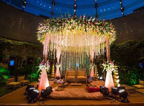 30 Amazing Mandaps That We Spotted On Wmg Mandap Decor Traditional Wedding Decor Wedding