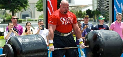 Worlds Strongest Man Brian Shaw Broke The 100 Meter Rowing