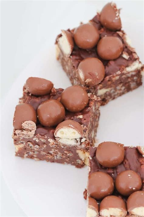 The Ultimate 10 Minute No Bake Chocolate Crackle Malteser Slice The