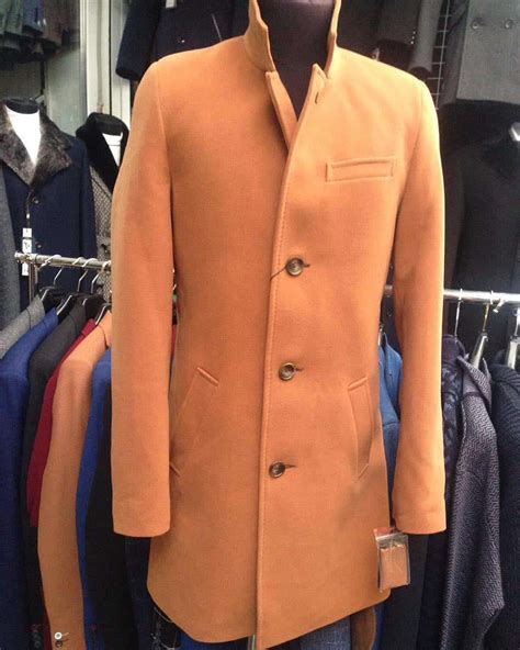 Ce manteau imprimé est une pièce classique de l'hiver. Top 7 des manteaux hiver homme 2020: Choix pratiques de ...