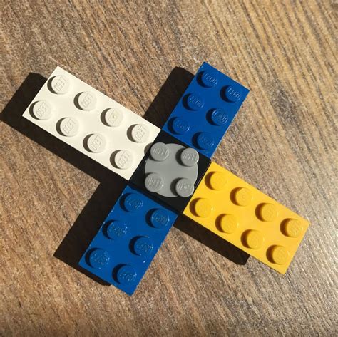 Diy fidget spinner without bearings! How to make a LEGO fidget spinner | Daisies & Pie