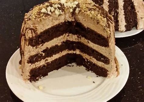 Recipe Appetizing Chocolate Layer Cake With Whipped Hazelnut Cream