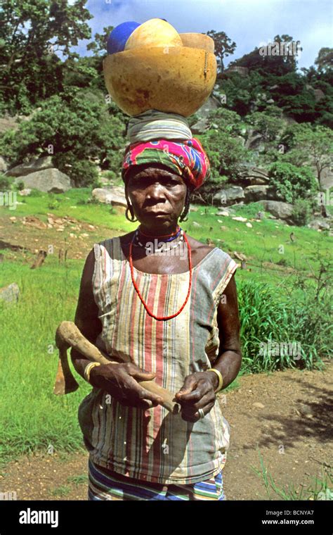 Wolof Woman Senegal Hi Res Stock Photography And Images Alamy