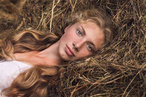Blue Eyes Woman Blonde Lying Down Freckles Face Model Girl Wallpaper Coolwallpapersme