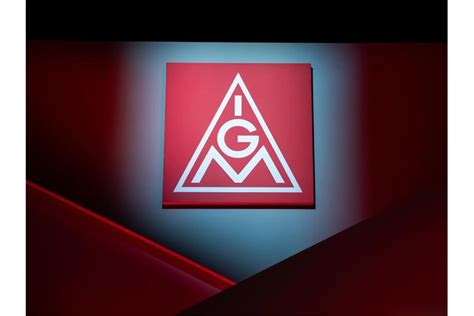 German trade union confederation, area, brand, germany, ig metall. IG Metall: Tarifabschluss von NRW für Südwesten übernehmen