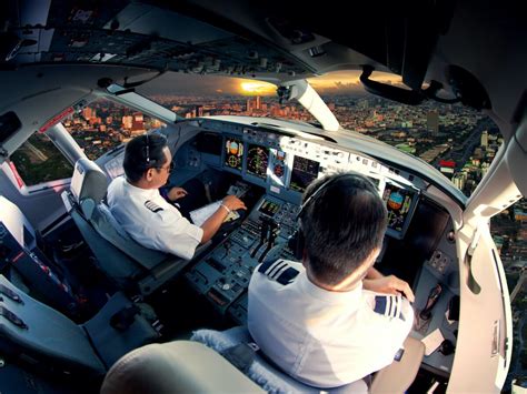 10 Reasons Being A Pilot Isnt As Cool As You Think And 1 Perk