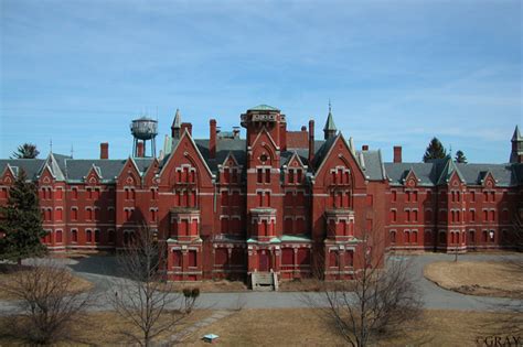 15 Of The Worlds Creepiest Abandoned Asylums