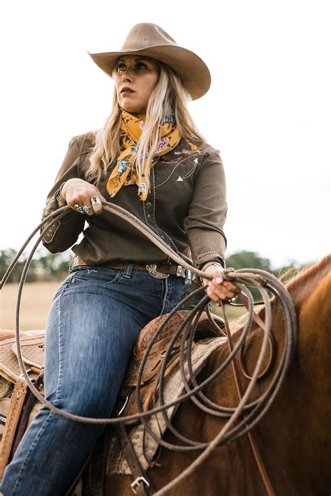 Pin By Paulette On She Is Country Rodeo Outfits Western Outfits