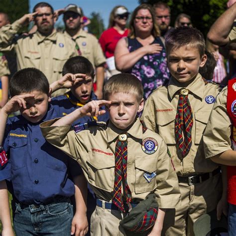 Fileboy Scouts Of America Eagle Scout Court Of Wikimedia Commons Vlr