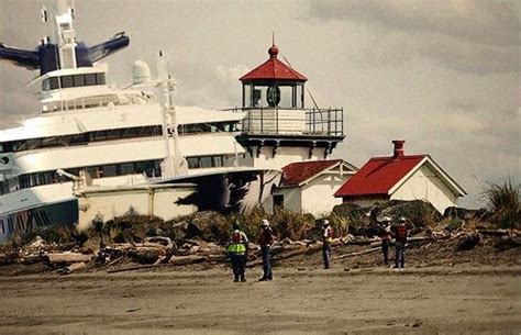 960 x 642 jpeg 99 кб. sailboat2adventure: Megayacht Collision with Point No ...