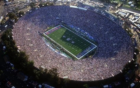 Outdoor Super Bowls From The La Coliseum To Today