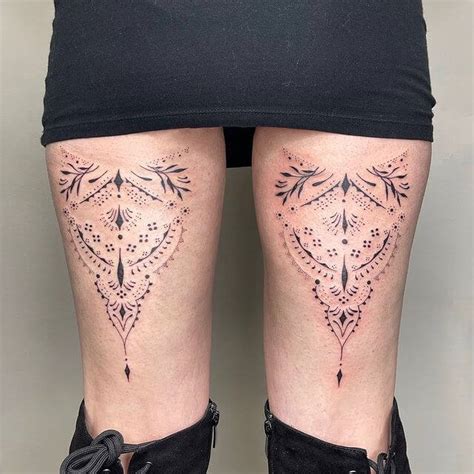 40 Stunning Thigh Tattoos For Women That Will Capture Your Heart