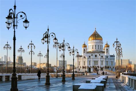 However, the form moskovĭ has left some traces in many other languages, such as english: BILDER: Christ-Erlöser-Kirche in Moskau, Russland | Franks ...