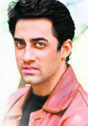 He can be reached at faisal.khan@samaa.tv. Bollywood Stars Bibliography: Faisal Khan biography
