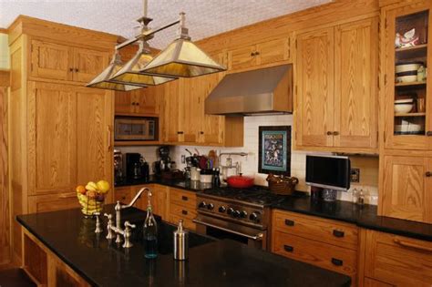 Kitchen remodel ideas oak cabinets. i love this, i think this grain and stain match ours, and ...