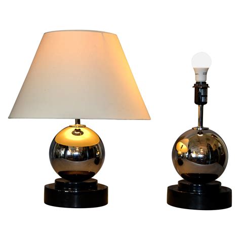 Modern Graduated Glass Ball Table Lamp For Sale At 1stdibs