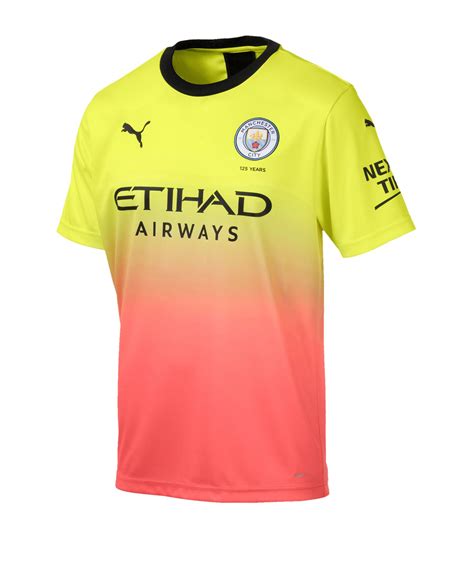 It shows all personal information about the players, including age, nationality, contract duration and current market value. PUMA Manchester City Trikot UCL 2019/2020 Gelb F03 | Fan ...