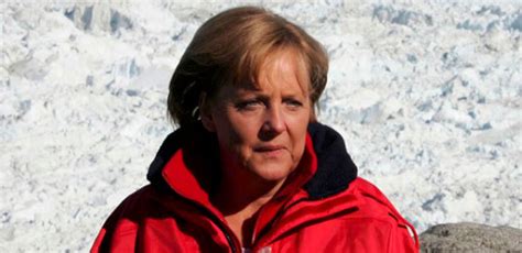 Merkel Se Fractura La Pelvis Esquiando En Suiza
