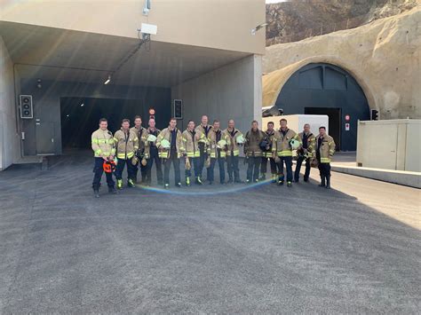 Grazer schloßberg ist beliebtestes ausflugsziel & sehenswürdigkeit in graz infos schloßbergbahn, lift, aufgang tipps schloßberg in graz foto rundgang. BF Graz übte am „Zentrum am Berg" - Katastrophenschutz und ...
