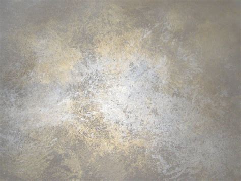 Metallic wall paint can make it difficult for new paint to adhere, and may show through the new paint if it isn't primed. Palette Deco™ Metallic - Faux Painting Training & Education