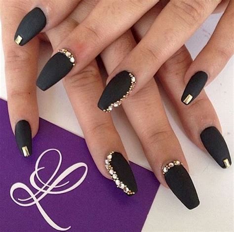 22 Black Nails That Range From Elegant Manicures To Edgy Nail Art