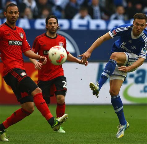 Bozdogan, boujellab und kutucu starten. Verfolgerduell: Schalke holt gegen Leverkusen 0:2 ...