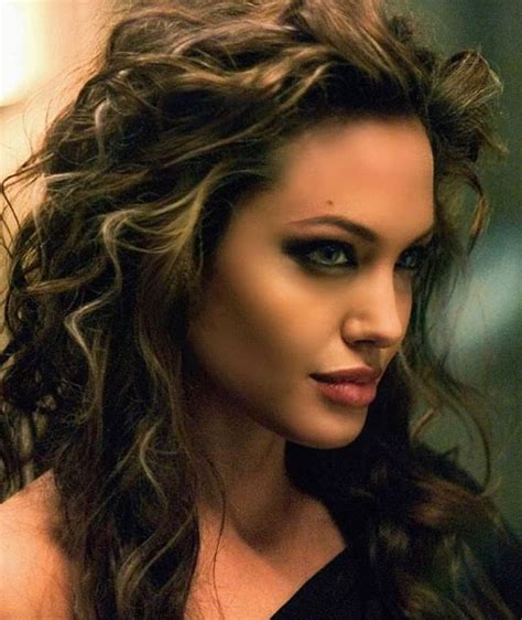 Angelina Jolie Hair Angelina Jolie Photos Beauty Women Hair Beauty