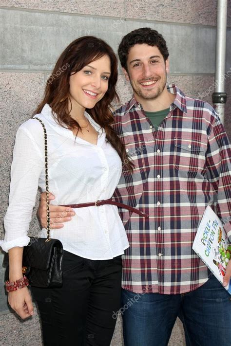 Jason Biggs And Wife Jenny Mollen Stock Editorial Photo © Jeannelson 13101803