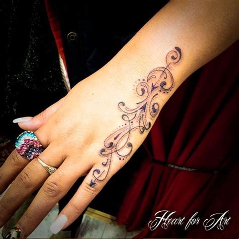 Hand Tattoos Gallery Handtatoeages Mouwtatoeages Tatoeage Idee N