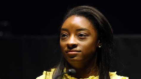As simone biles continues to make headlines for opting out of olympic competition to prioritize her mental health, the gymnast took a moment to send a message to her supporters. Wegen Mordes angeklagt: Das droht Simone Biles' Bruder ...