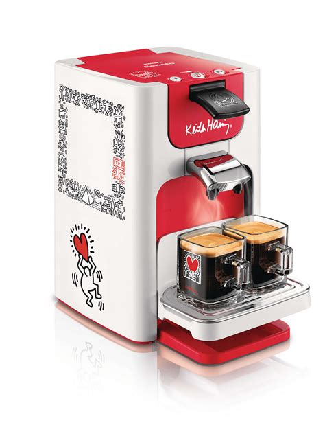 La philips senseo quadrante a une conception carrée qui vous permet de la placer dans un coin ou contre le mur. Quadrante Machine à café à dosettes HD7860/21 | SENSEO®