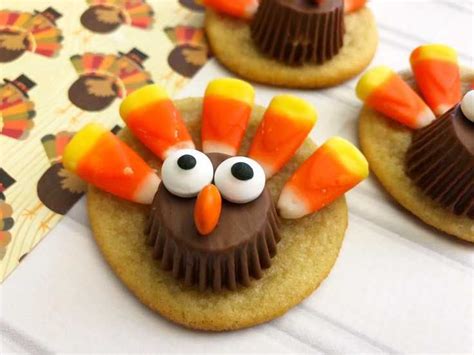 Make cookies according to directions in the 10 ideas for sugar cookie dough collection. Easy to make Thanksgiving Turkey Cookies | Recipe | Turkey ...