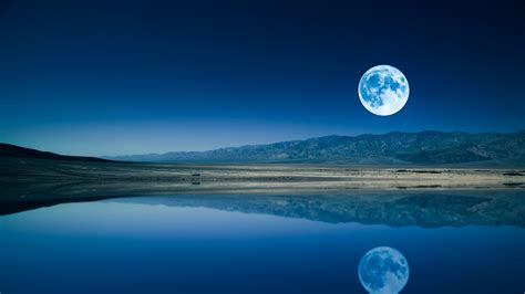 Full Moon Wallpaper 4k Night Time Lake Body Of Water Reflection