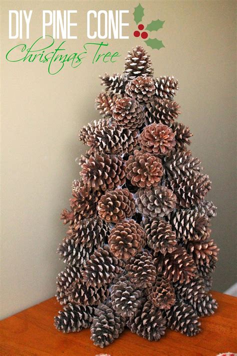 The english font on the surface of the burlap is printed with fresh art. Louisiana Bride: How to Make a Pine Cone Christmas Tree