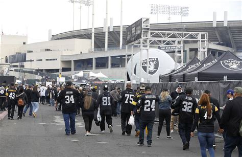 Raiders Fans Must Haves For Vegas Nfl Tailgating Las Vegas Review Journal