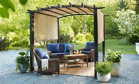 Upper shade structure providing over 120 sq. Inspirational Ideas for Pergolas in Your Backyard - The ...