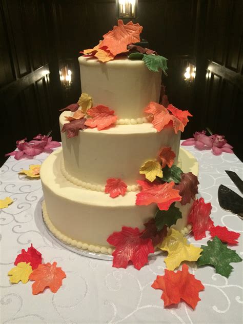 A Fall Themed Wedding Cake Cakes By Caralin